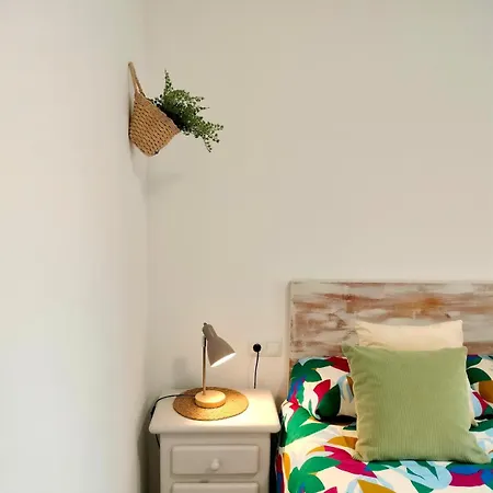 En El Serrallo De Apartment